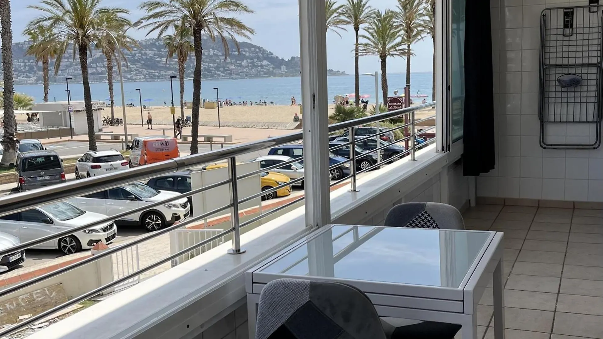 Hermoso Apartamento De 3 Habitaciones En Roses Con Piscina Y Jardin, Acceso A La Playa - Es-204-59 西班牙